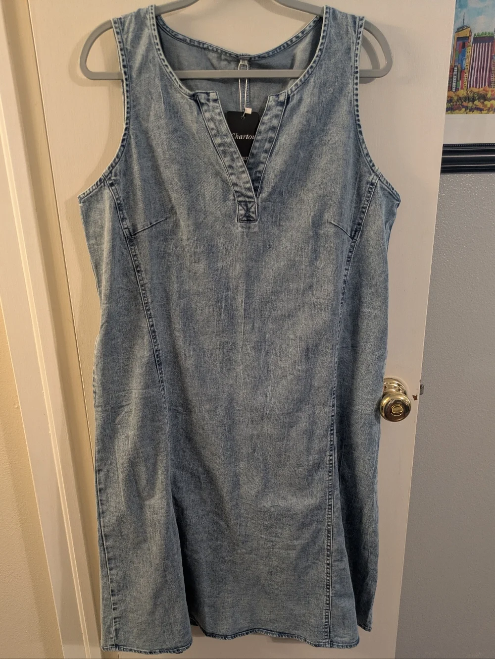 Sleeveless Chambray V-Neck Dress - Picture 2 of 5